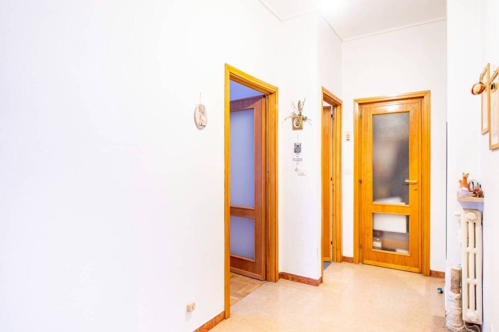 Corridoio - Trilocale via Luigi Negrelli, 19, Cuneo (zona Centro) - foto 3