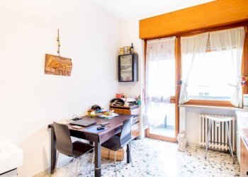 Cucina - Trilocale via Luigi Negrelli, 19, Cuneo (zona Centro) - foto 9