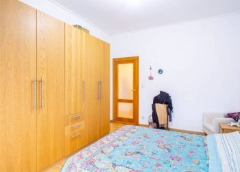 Camera da letto - Trilocale via Luigi Negrelli, 19, Cuneo (zona Centro) - foto 12