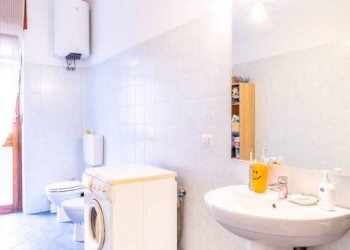 Bagno - Trilocale via Luigi Negrelli, 19, Cuneo (zona Centro) - foto 14