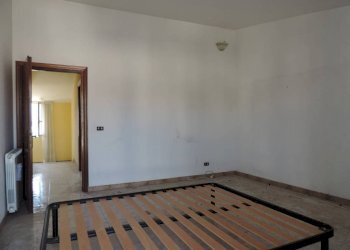 Camera da letto - Four-room apartment via Roma, 69, Montelibretti - photo 6