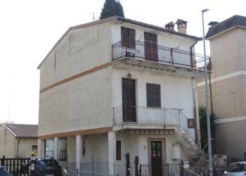 Facciata - Four-room apartment via Roma, 69, Montelibretti - photo 13