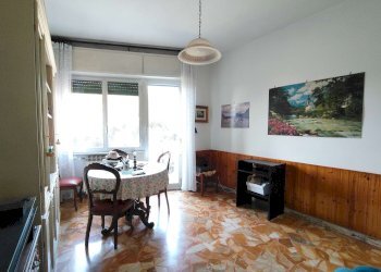 11 soggiorno - Two-room apartment via G. Mendozza, Genova (neighborhood Quinto) - photo 5