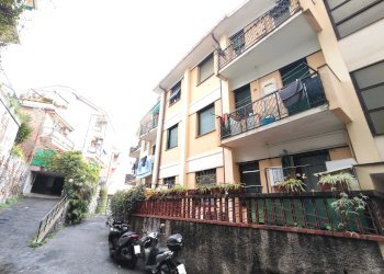 4 condominio prospetto nord - Two-room apartment via G. Mendozza, Genova (neighborhood Quinto) - photo 27