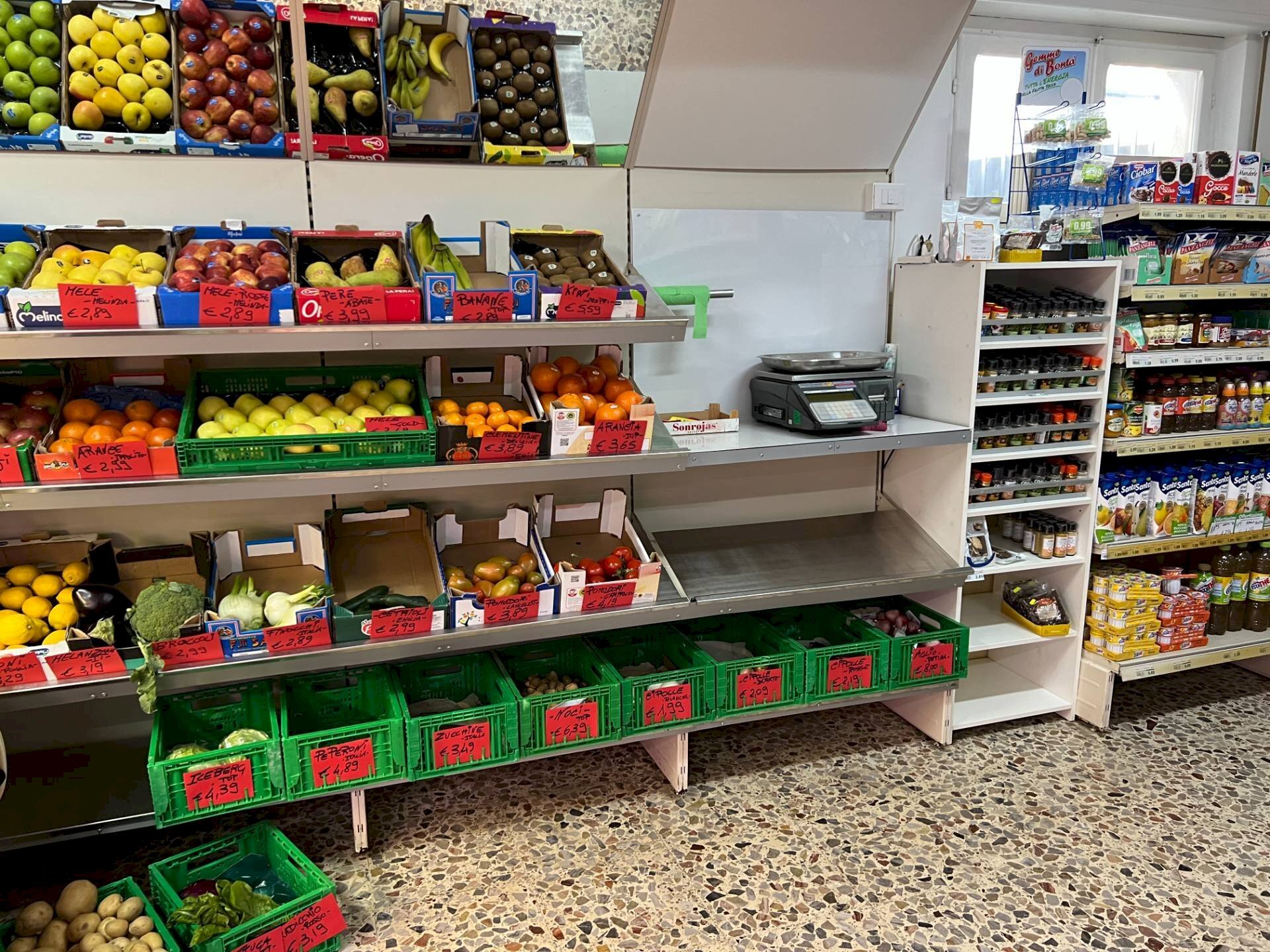 Foto 2 - Locale Commerciale VIA TRIESTE
 
37, Alba Adriatica - foto 2