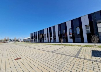 Facciata - Capannone via Sempione, Pero - foto 4