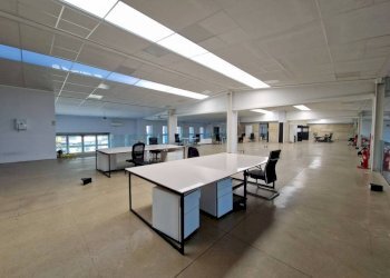 Interno non residenziale - Capannone via Sempione, Pero - foto 15