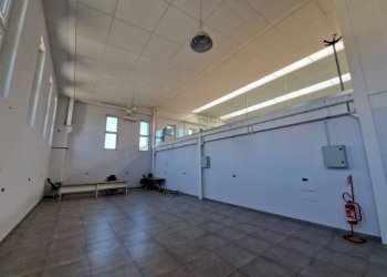 Interno non residenziale - Capannone via Sempione, Pero - foto 21