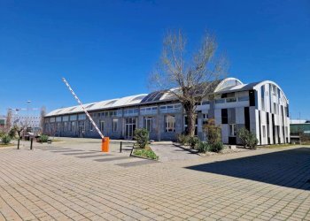 Facciata - Capannone via Sempione, Pero - foto 28