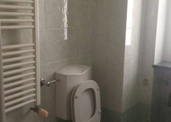 Bagno - Three-room apartment via Rodolfo Renier, 6, Torino (neighborhood San Paolo) - photo 7