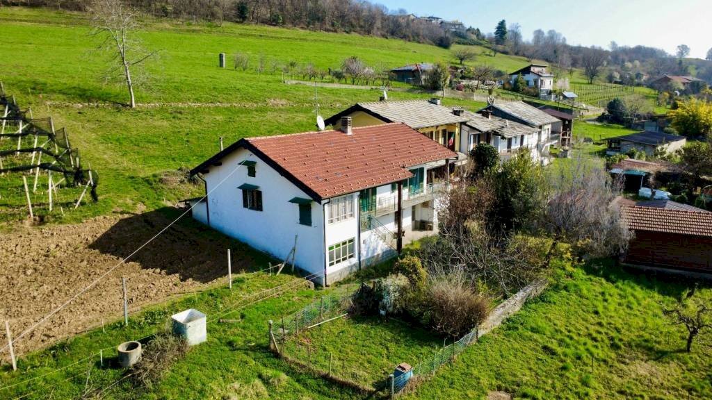 Facciata - Villa strada Vecchia di San Giovanni, 49, Luserna San Giovanni - photo 3