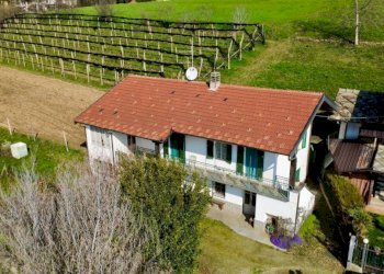 Facciata - Villa strada Vecchia di San Giovanni, 49, Luserna San Giovanni - foto 43