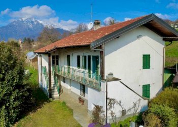Facciata - Villa strada Vecchia di San Giovanni, 49, Luserna San Giovanni - foto 45