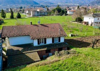 Facciata - Villa strada Vecchia di San Giovanni, 49, Luserna San Giovanni - foto 48