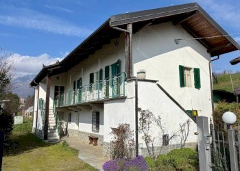 Facciata - Villa strada Vecchia di San Giovanni, 49, Luserna San Giovanni - foto 49