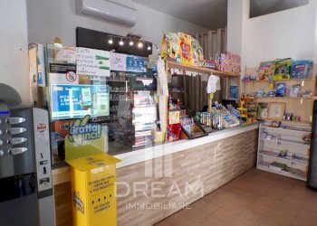 Foto 2 - Attività Commerciale Via Enrico Toti, Cagliari - foto 2