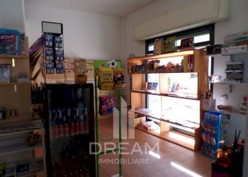 Foto 4 - Attività Commerciale Via Enrico Toti, Cagliari - foto 4