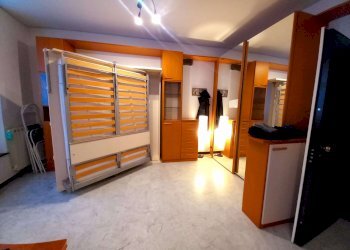 appartamento in locazione genova piazza da varagin - Apartment piazzetta Jacopo da Varagine, Genova (neighborhood Centro Storico) - photo 4