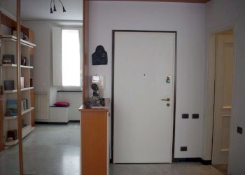 appartamento in locazione genova piazza da varagin - Apartment piazzetta Jacopo da Varagine, Genova (neighborhood Centro Storico) - photo 11