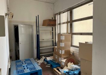 fondo locale commerciale in vendita genova staglie - Shed via Tortona, Genova (neighborhood Staglieno) - photo 7