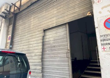 fondo locale commerciale in vendita genova staglie - Shed via Tortona, Genova (neighborhood Staglieno) - photo 8