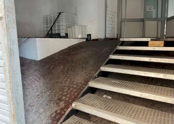 fondo locale commerciale in vendita genova staglie - Shed via Tortona, Genova (neighborhood Staglieno) - photo 10