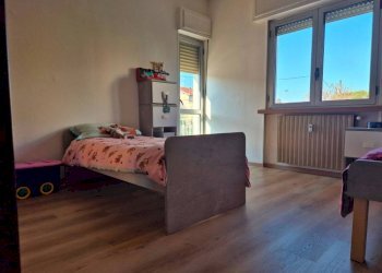 Camera da letto - Quadrilocale via dei Lerda, 18, frazione Madonna Delle Grazie, Cuneo - foto 17