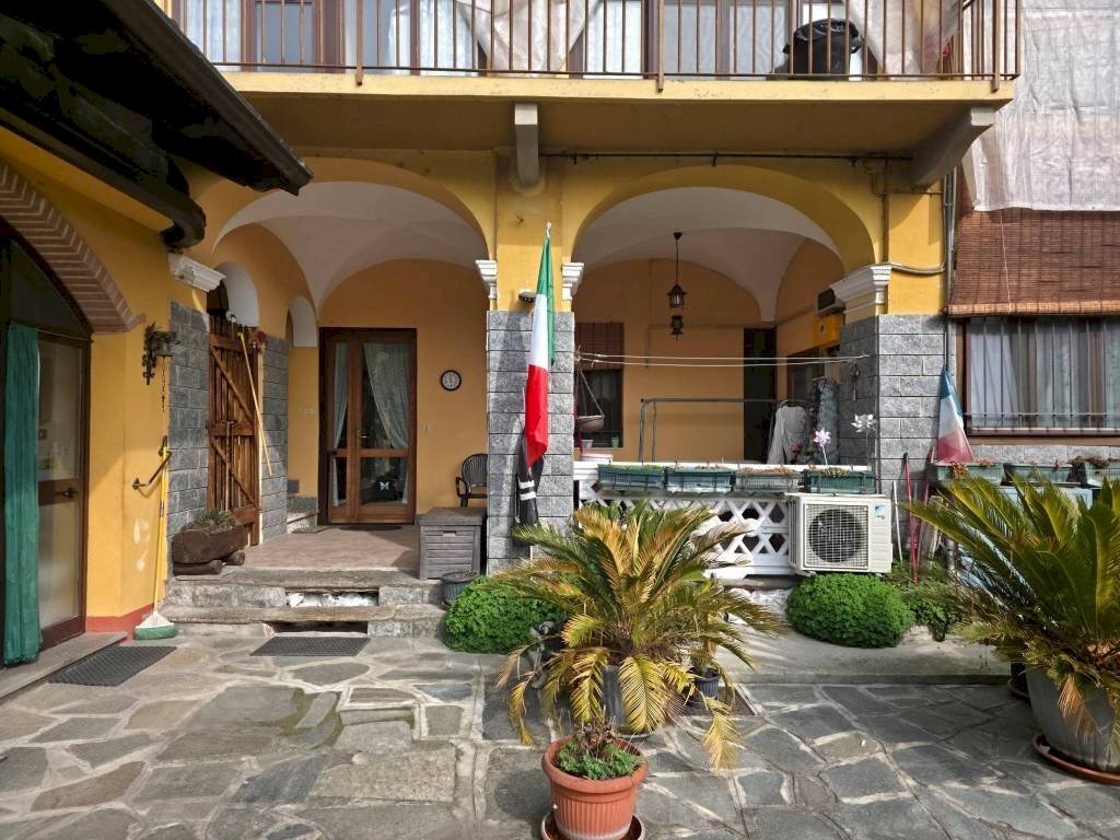 Cortile interno - Two-room apartment Strambino - photo 2