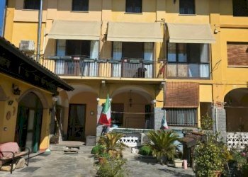 Facciata - Two-room apartment Strambino - photo 17