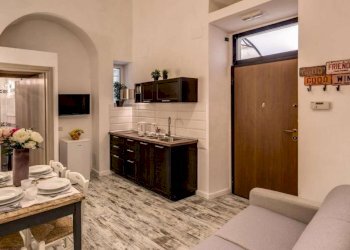 soggiorno - Bed & Breakfast via Famagosta, 12, Roma - photo 8