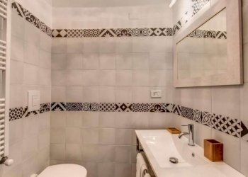 bagno - Bed & Breakfast via Famagosta, 12, Roma - photo 9