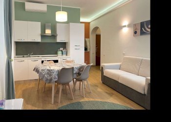 soggiorno - Bed & Breakfast via Giuseppe Garibaldi, 12, Roma (neighborhood Trastevere) - photo 6