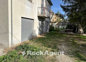 Giardino - Villa via G. Garibaldi, 205, Torre De' Passeri - foto 6