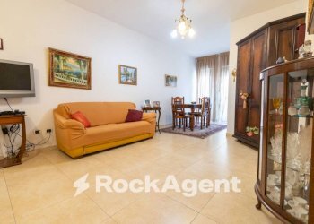 Salone - Four-room apartment viale dei Bizantini, 75/2, Catanzaro - photo 8