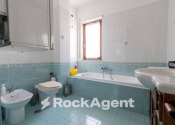 Bagno - Four-room apartment viale dei Bizantini, 75/2, Catanzaro - photo 21