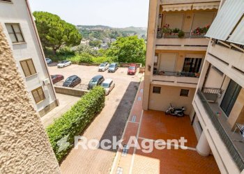 Vista - Four-room apartment viale dei Bizantini, 75/2, Catanzaro - photo 23