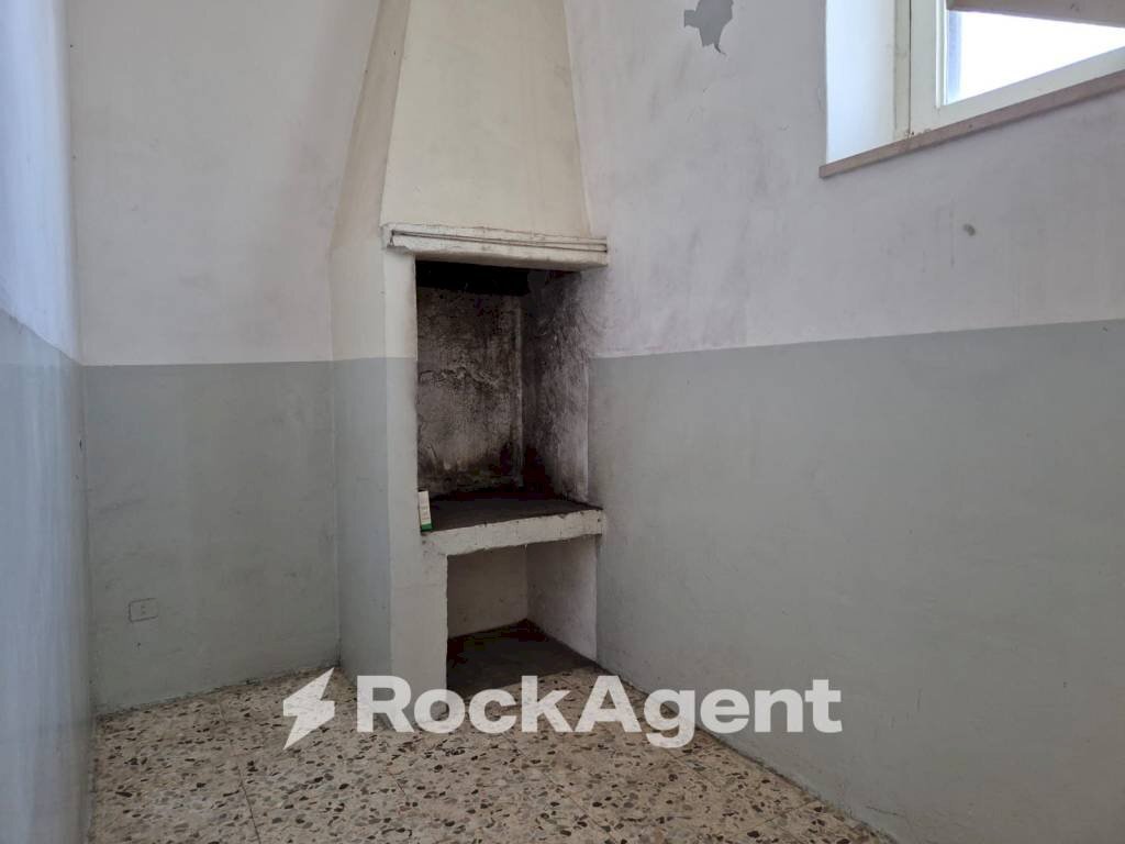 Stanza non arredata - Casa indipendente via Casina di Dentro, 3, Bitonto - foto 3