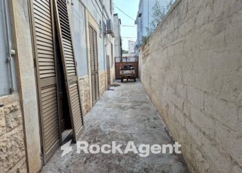Cortile interno - Independent house via Casina di Dentro, 3, Bitonto - photo 21
