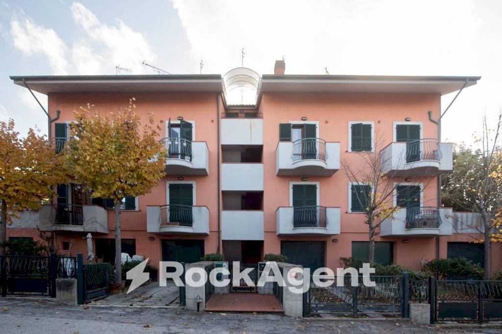 Facciata - Bilocale via degli ulivi, 57, San Costanzo - foto 3