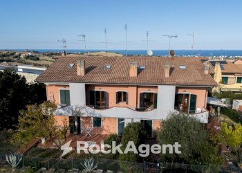 Vista - Two-room apartment via degli ulivi, 57, San Costanzo - photo 2