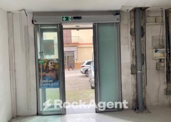 Interno non residenziale - Shop via dei Goti, 7, Angri - photo 16