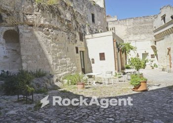 Cortile interno - Stabile - Palazzo via San Vito, 1, Matera - foto 22