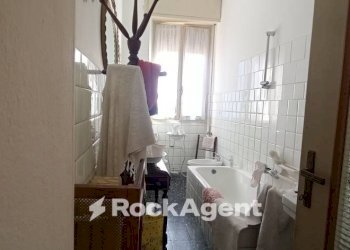 Bagno - Three-room apartment corso Italia, 38, Mede - photo 11