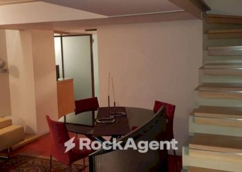 Scala - Two-room apartment vico del Vasto a Chiaia, Napoli (neighborhood Chiaia) - photo 4