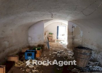 Cantina - Casa indipendente via Circonvallazione, 19, Nociglia - foto 13