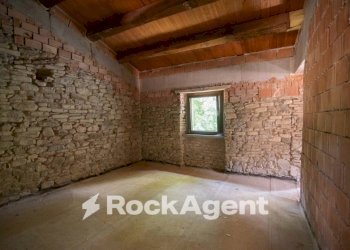 Stanza non arredata - Villa via pian di molino, Apecchio - foto 9