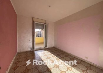 Camera da letto - Appartamento via Napoli Achille, 9, Salerno - foto 15