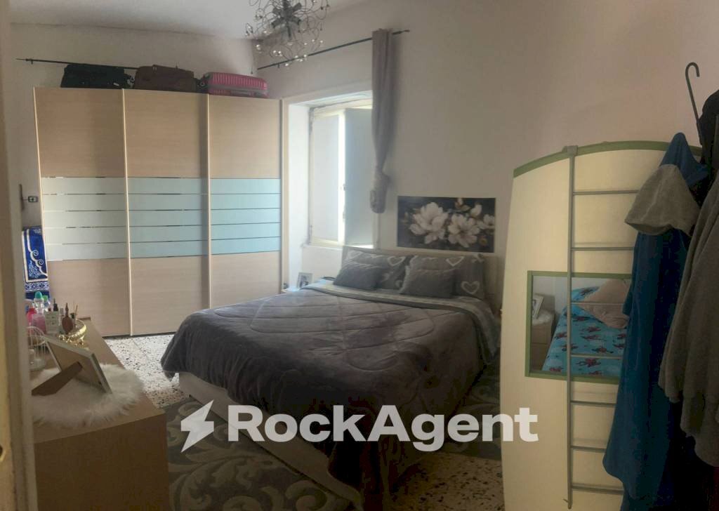 Camera da letto - Stabile - Palazzo via San Leonardo Zabatta, 15, Ottaviano - foto 3