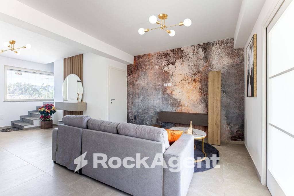 Salone - Villa a Schiera via Giuseppe Di Mario, Furnari - foto 3