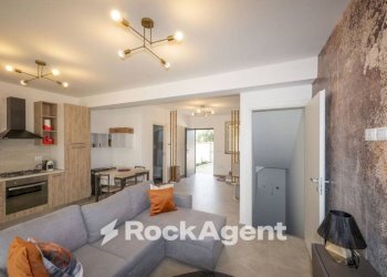 Salone - Villa a Schiera via Giuseppe Di Mario, Furnari - foto 22